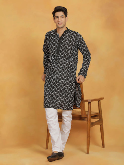 Vastramay Men's Black And White Cotton Kurta And Pyjama Set